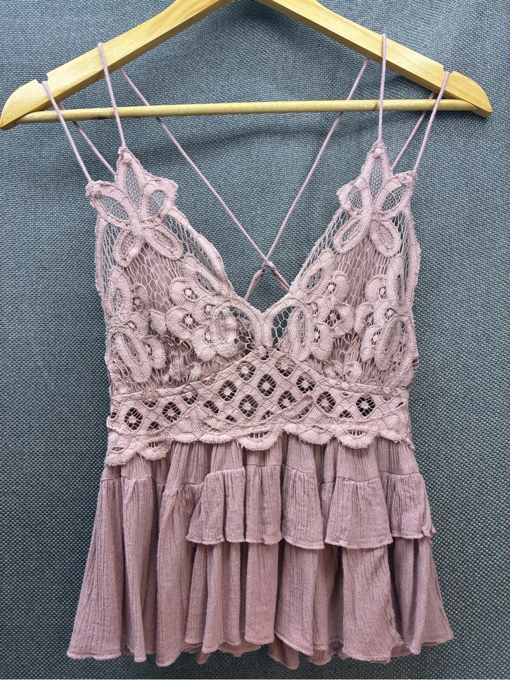 Free People Adella Cami Mauve Lace Ruffled Tank Top, Womens small; festival top - Picture 10 of 16